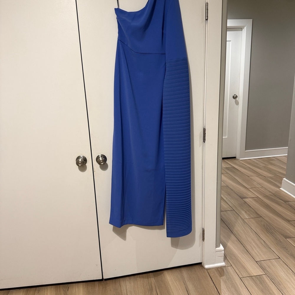 Solace London Royal Blue One-Shoulder Midi Dress